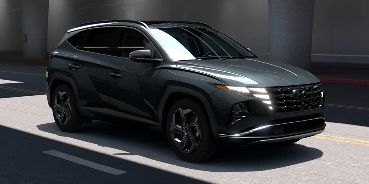 A 2024 Hyundai Tuscon in a tunnel