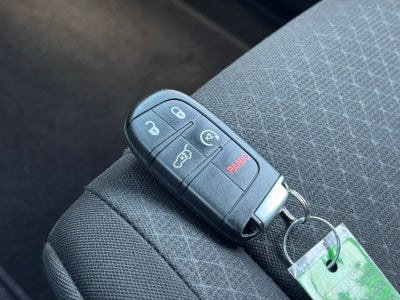 2021 Jeep Grand Cherokee Freedom Edition