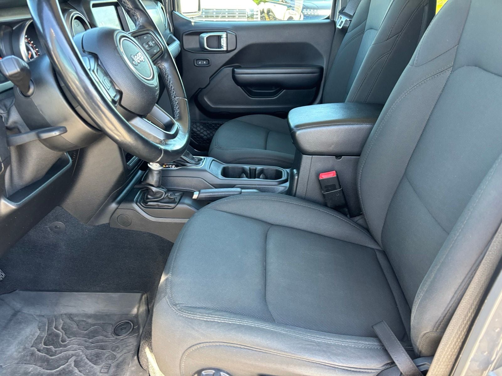 2021 Jeep Gladiator Willys
