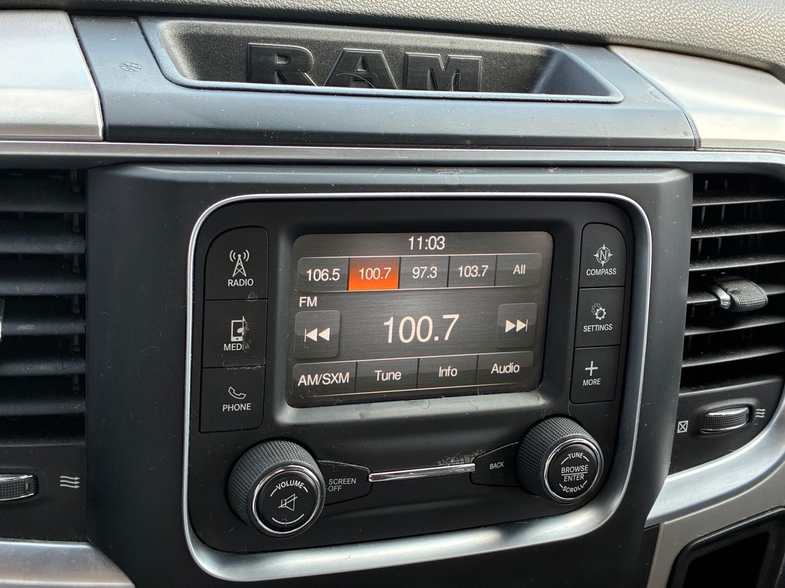2016 RAM 1500 SLT