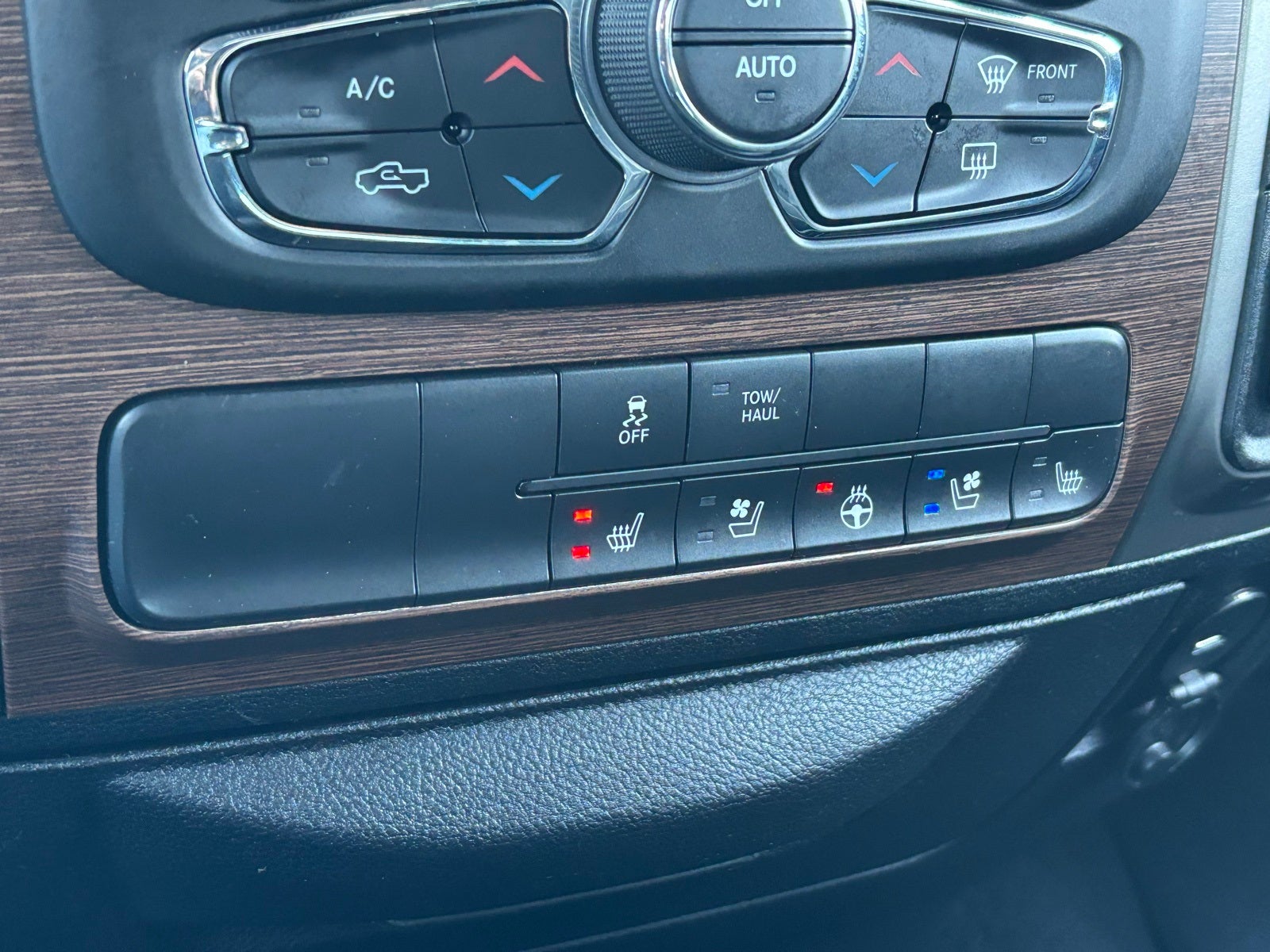 2017 RAM 1500 Laramie