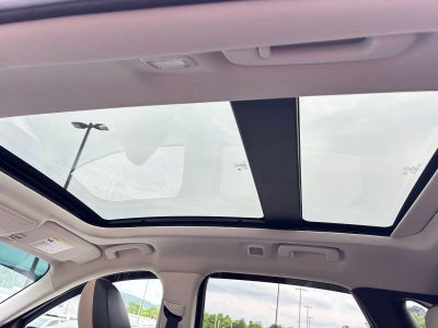 2022 Ford Escape Hybrid Titanium