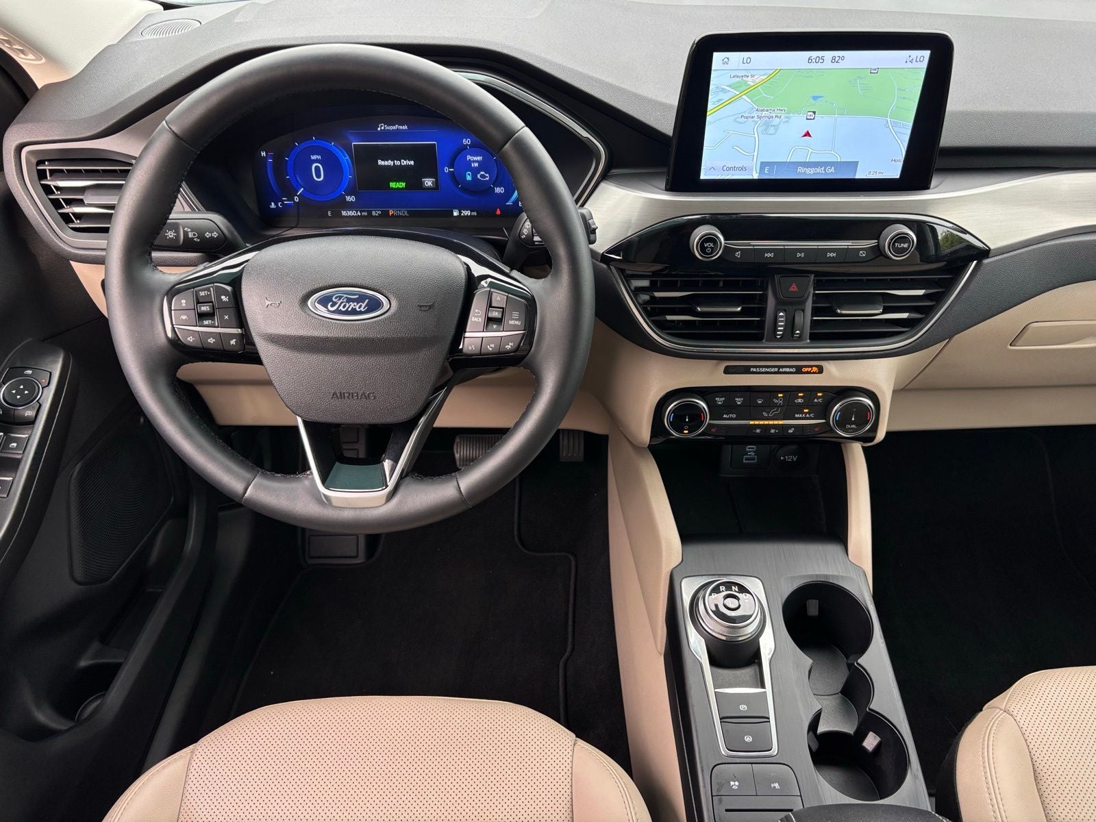 2022 Ford Escape Hybrid Titanium