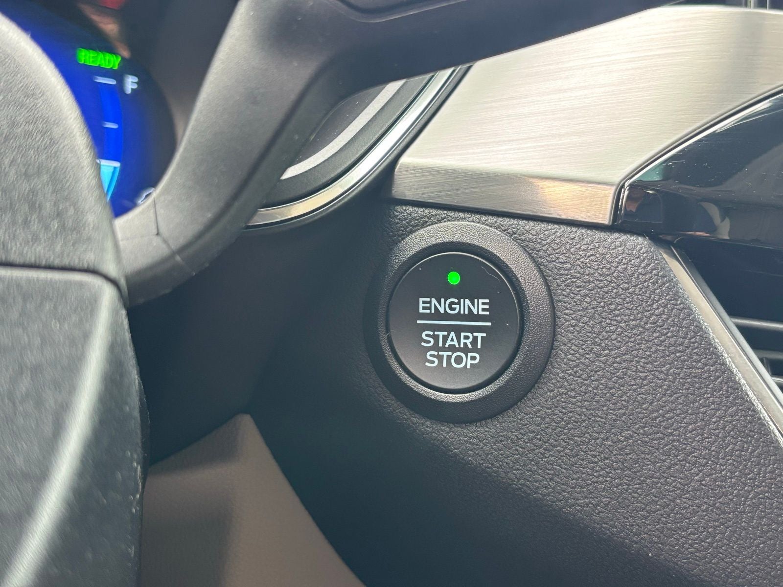 2022 Ford Escape Hybrid Titanium