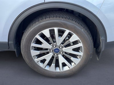 2022 Ford Escape Hybrid Titanium