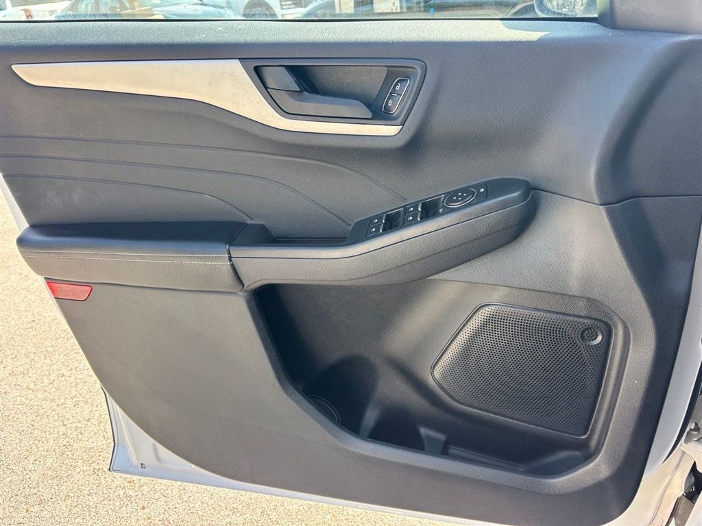2022 Ford Escape Hybrid SE