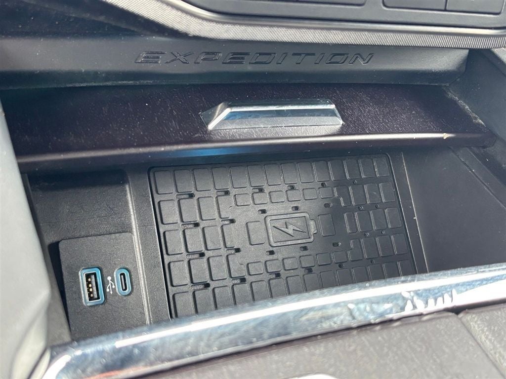 2024 Ford Expedition Platinum