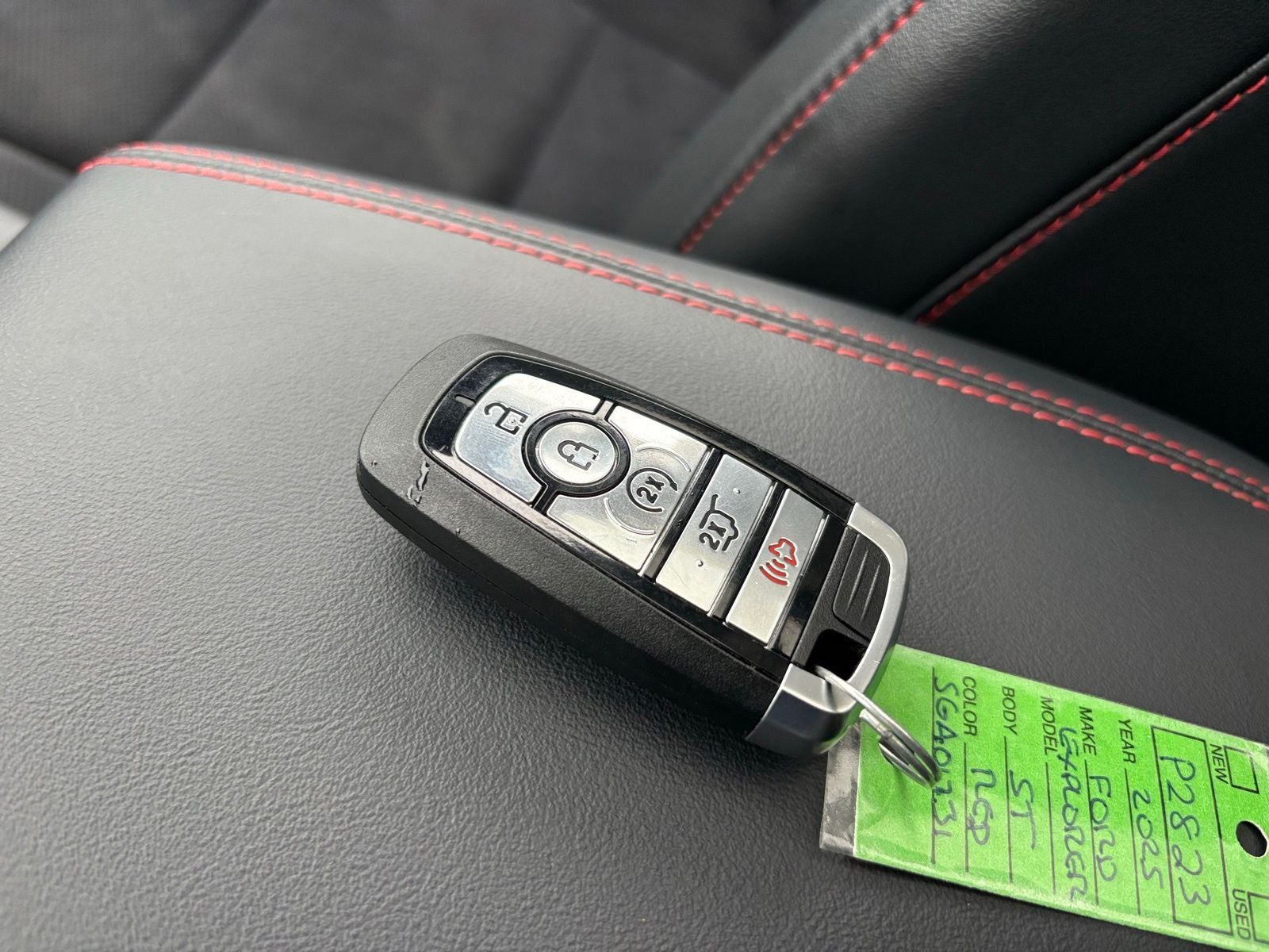 2025 Ford Explorer ST