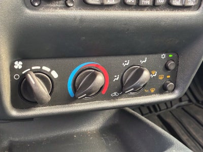 2003 Chevrolet Cavalier LS
