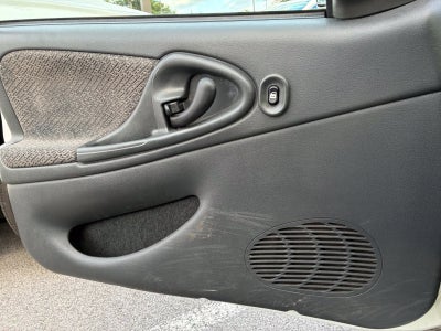 2003 Chevrolet Cavalier LS