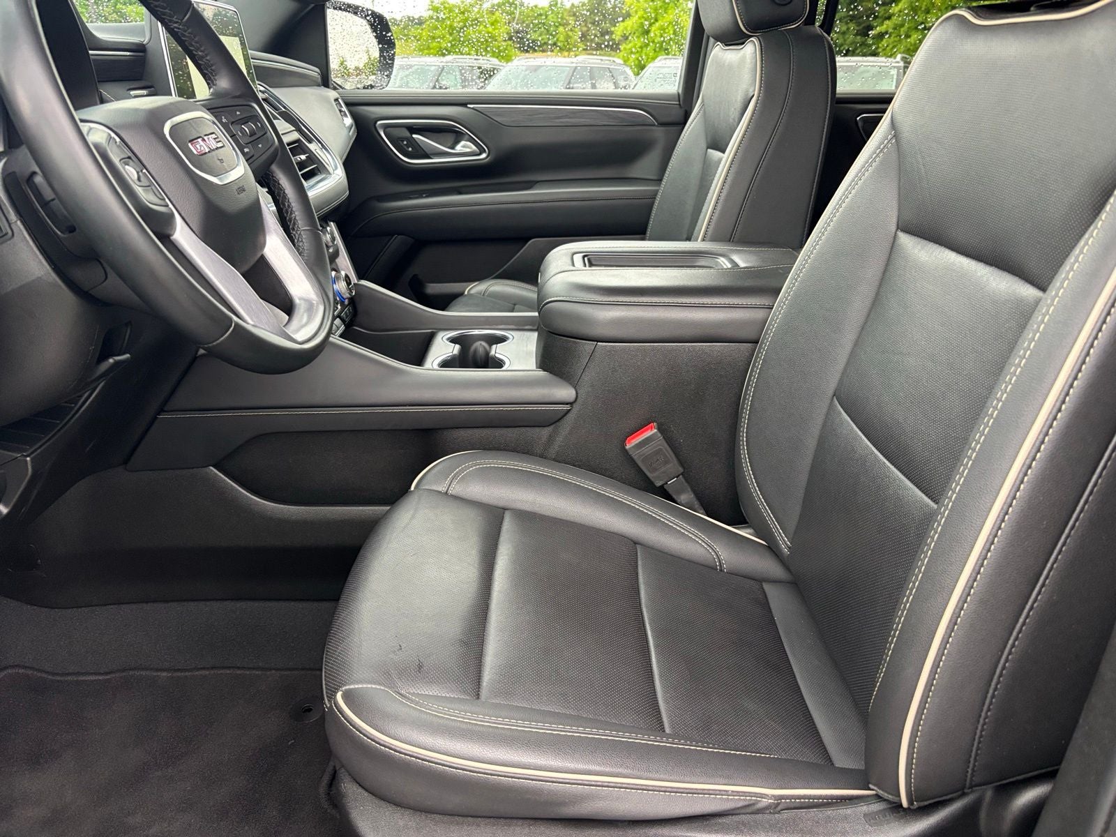 2024 GMC Yukon SLT