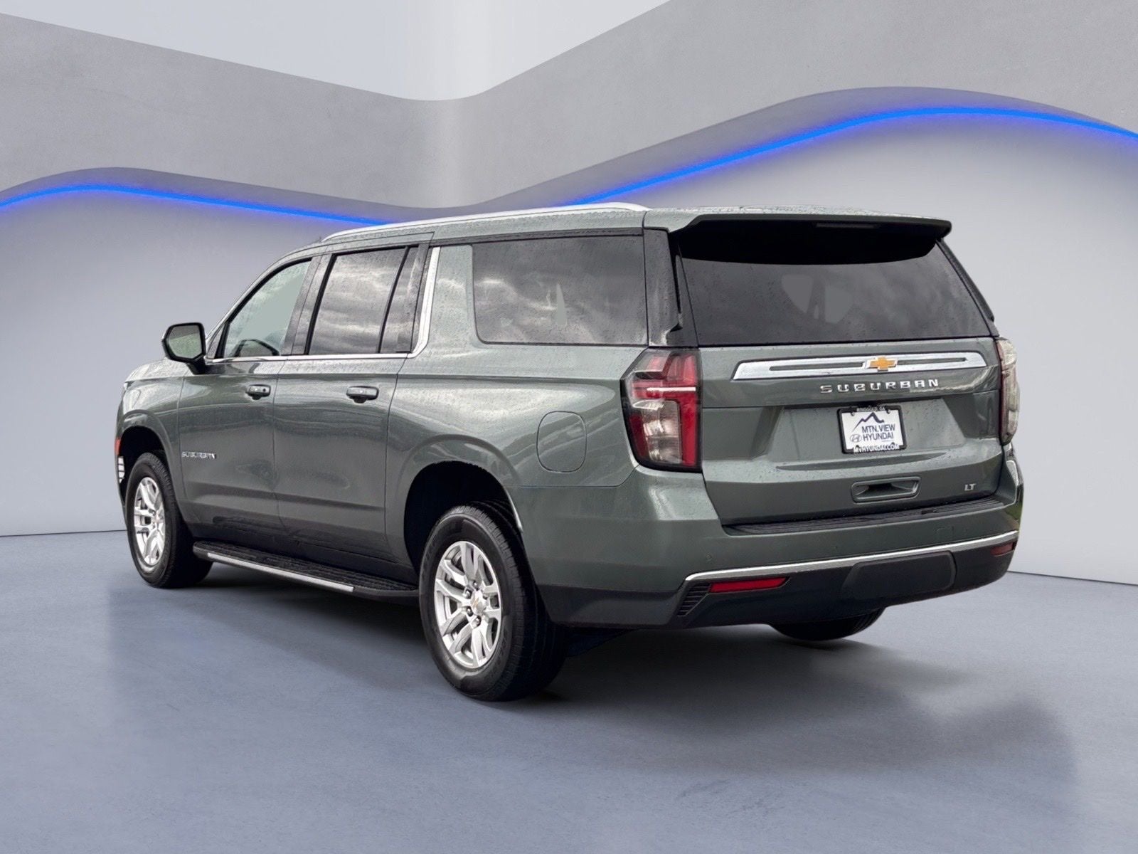 2024 Chevrolet Suburban LT