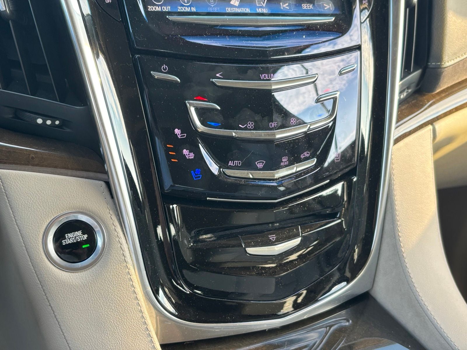 2019 Cadillac Escalade Luxury