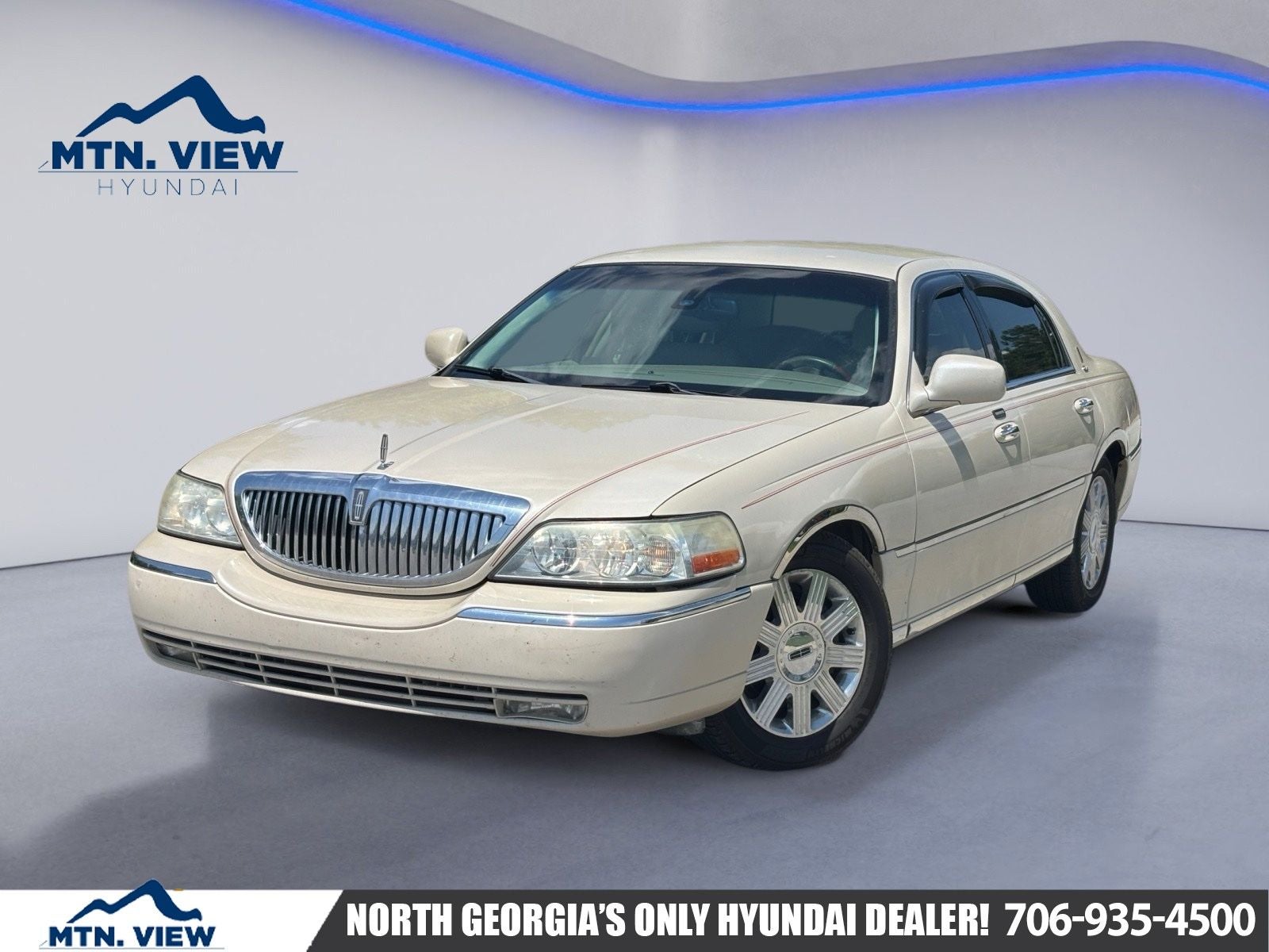 2003 Lincoln Town Car Cartier