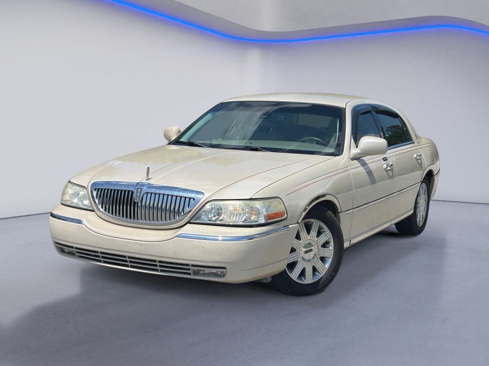 2003 Lincoln Town Car Cartier
