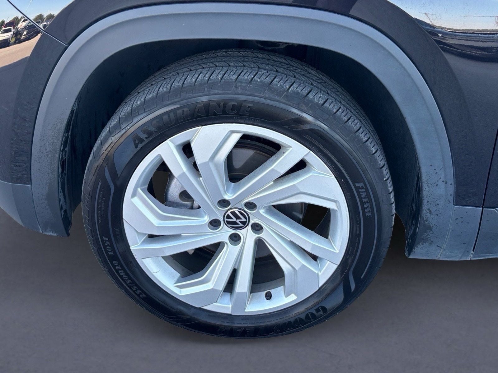 2023 Volkswagen Atlas 3.6L V6 SE w/Technology