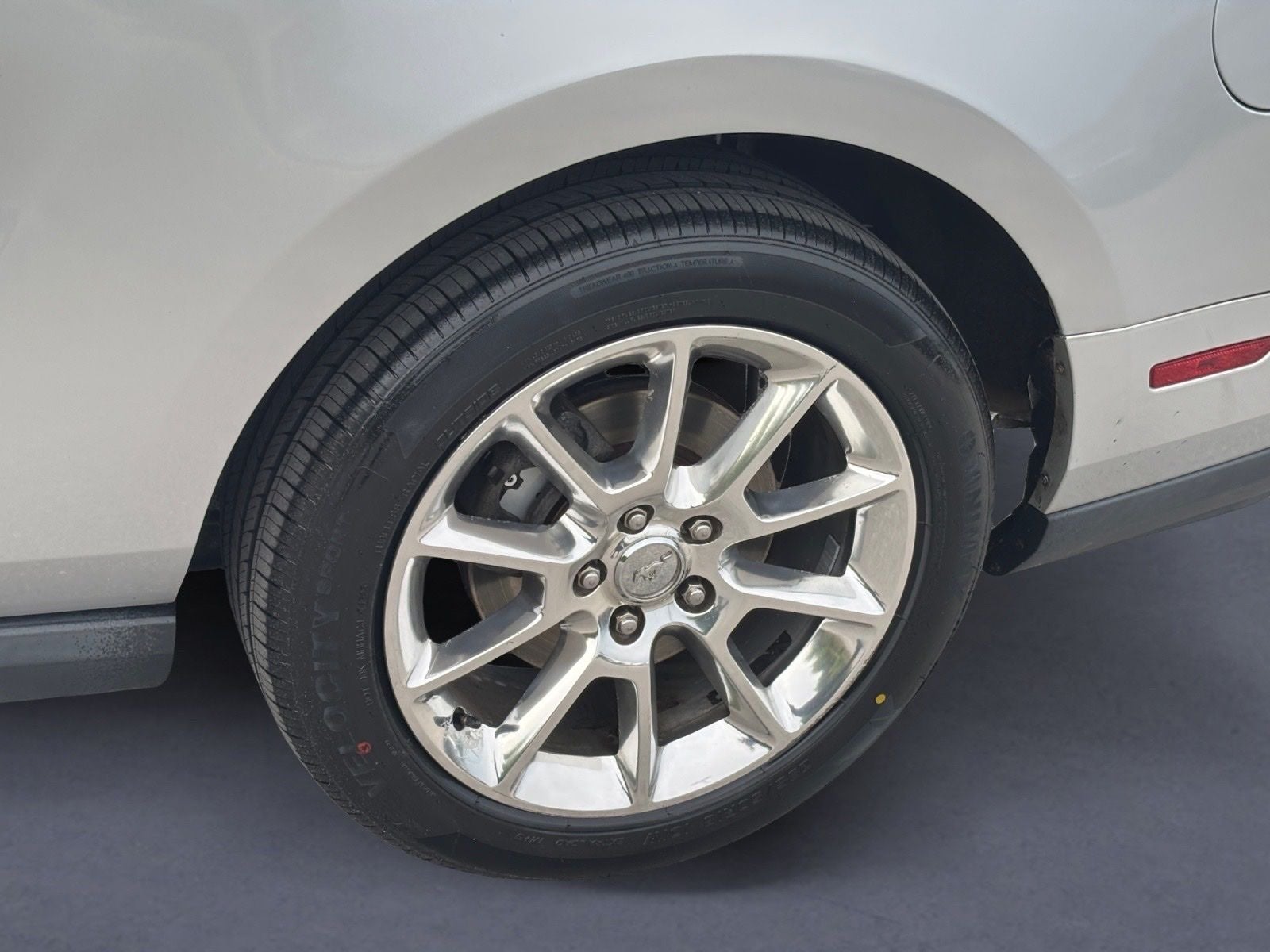 2011 Ford Mustang V6 Premium