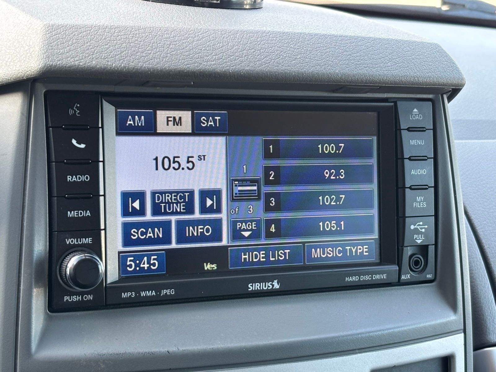 2010 Chrysler Town & Country Touring