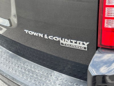 2010 Chrysler Town & Country Touring