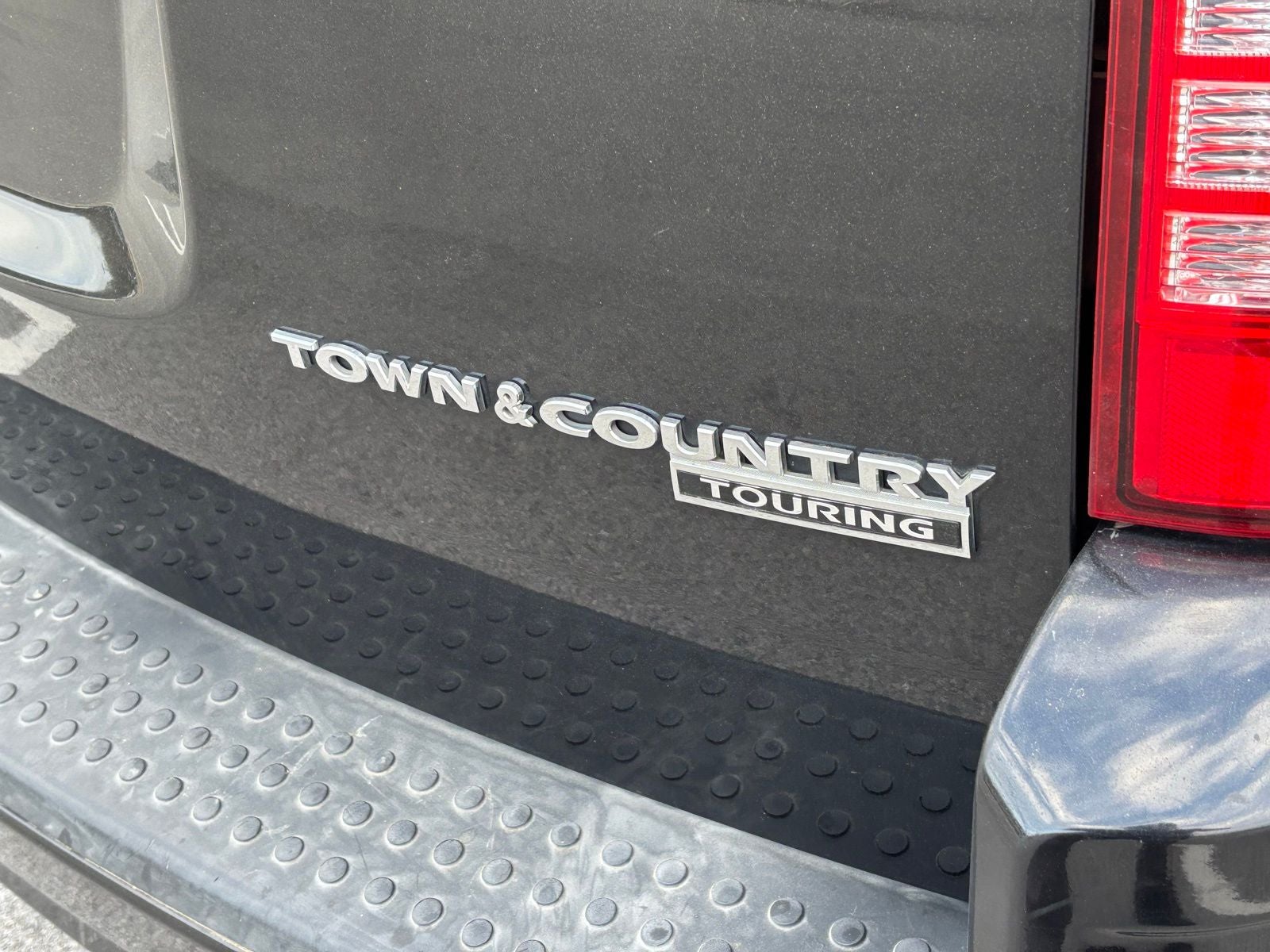 2010 Chrysler Town & Country Touring