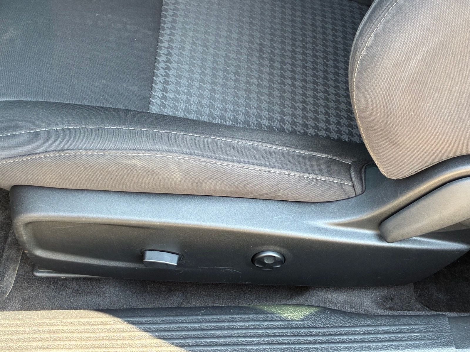 2018 Dodge Challenger R/T Shaker