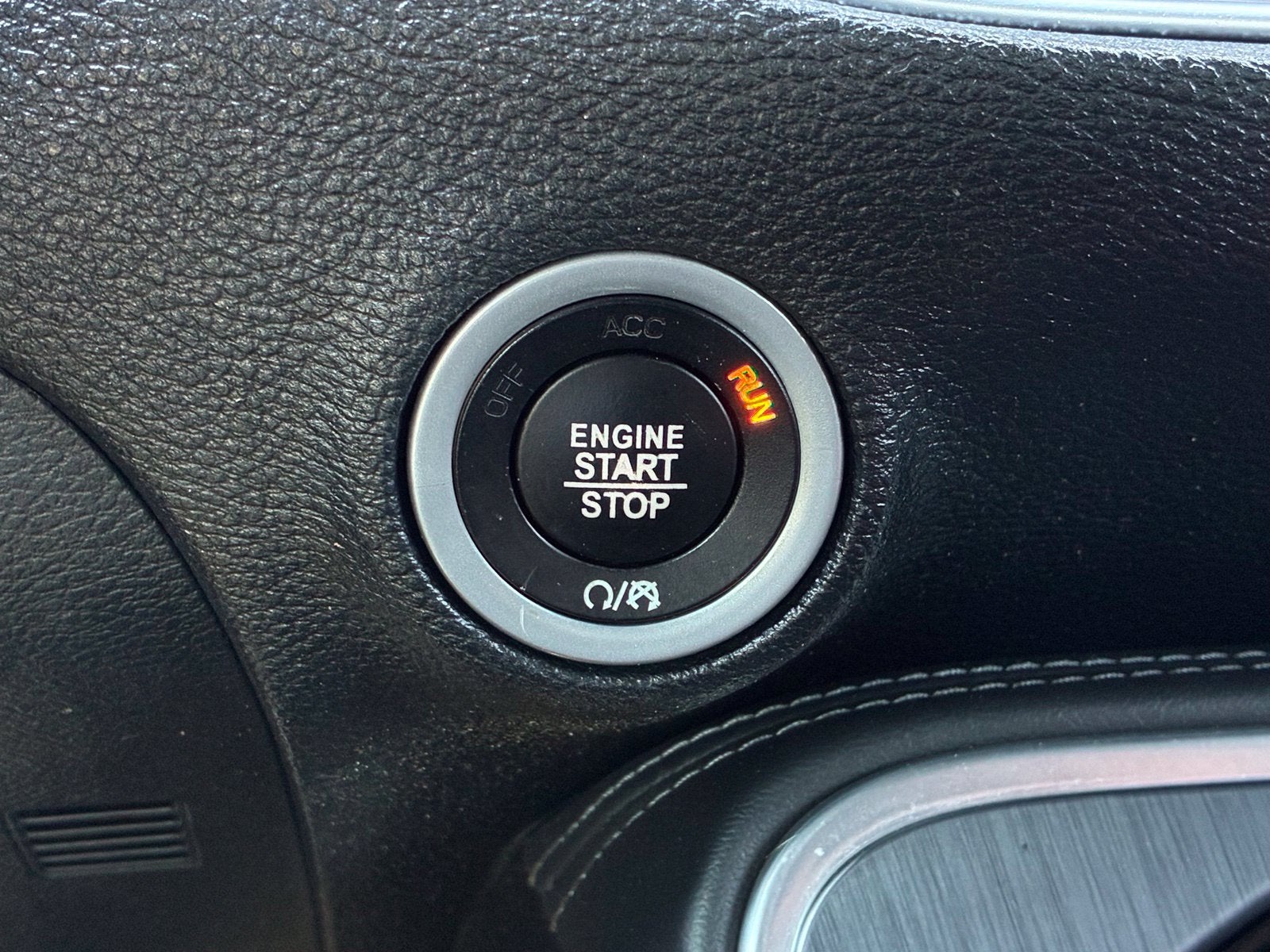 2018 Dodge Challenger R/T Shaker