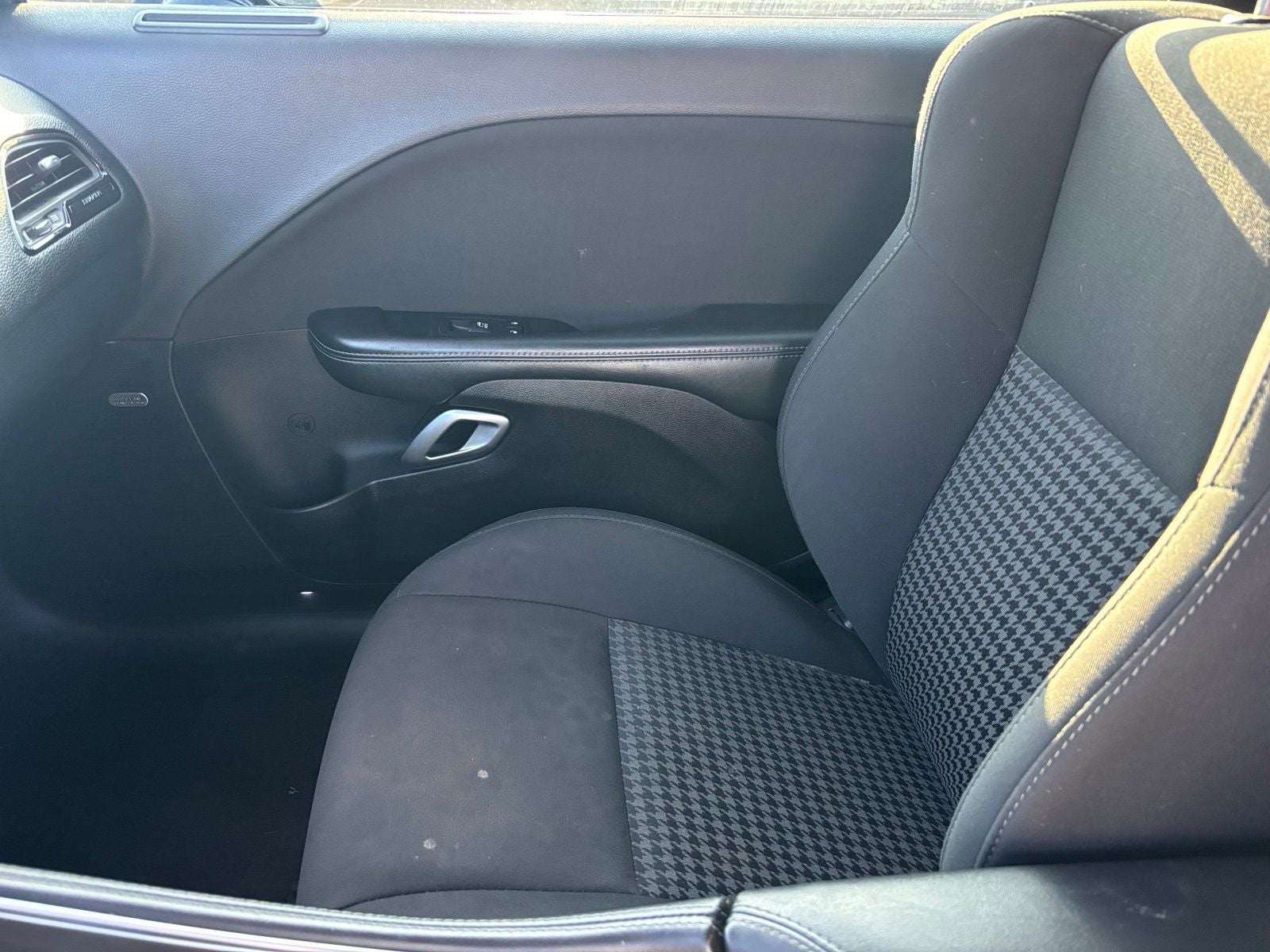 2018 Dodge Challenger R/T Shaker
