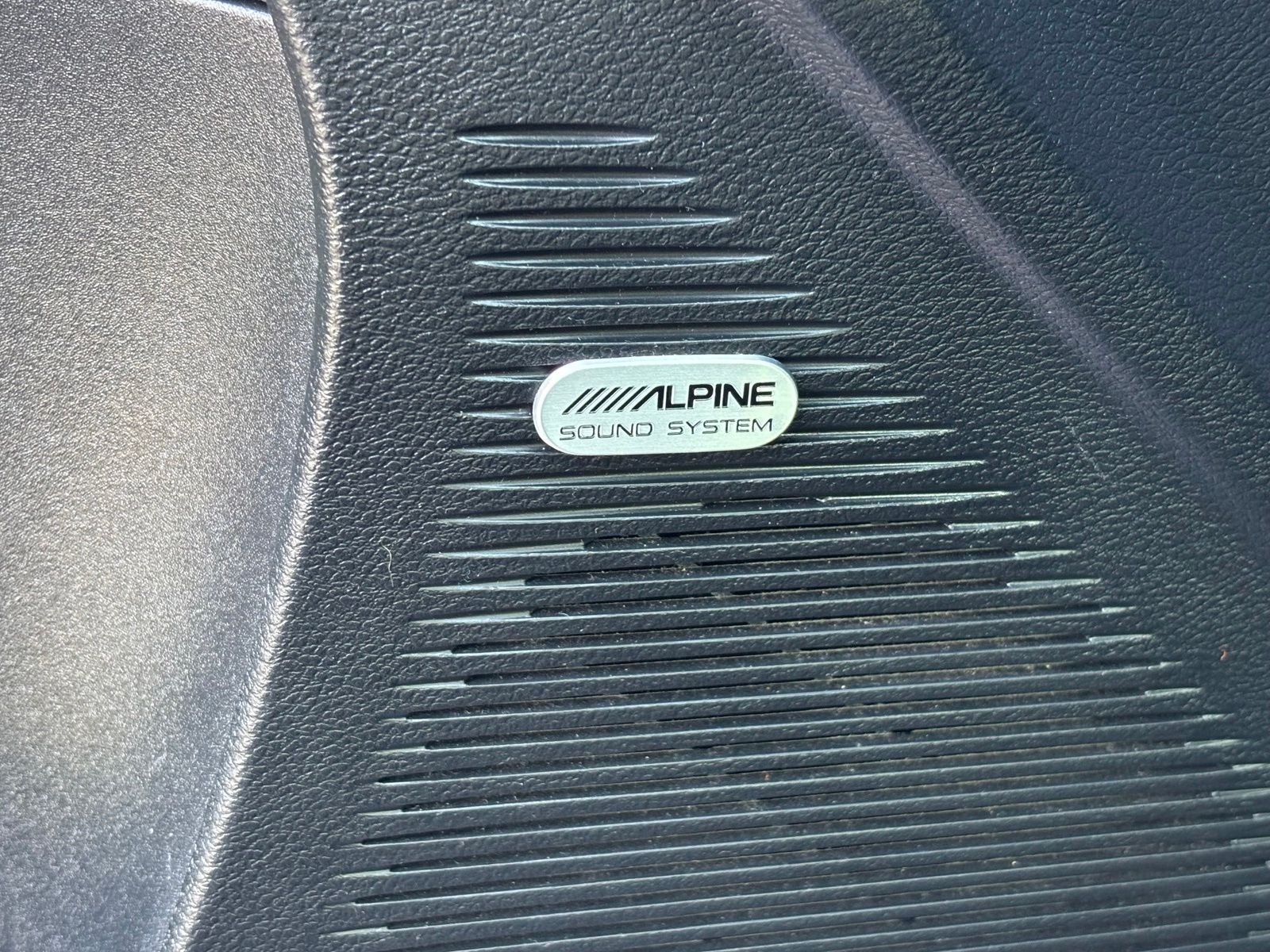 2018 Dodge Challenger R/T Shaker