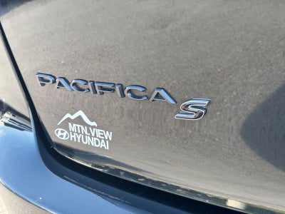 2020 Chrysler Pacifica Touring L
