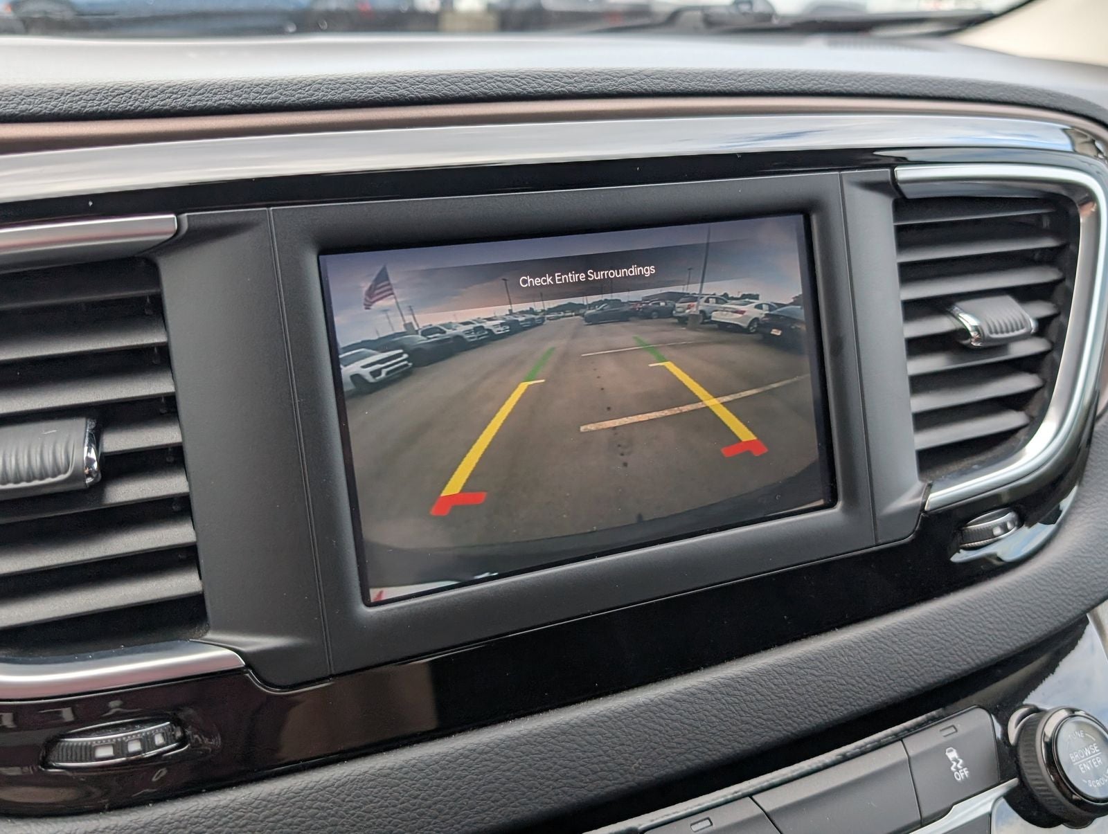2024 Chrysler Voyager LX