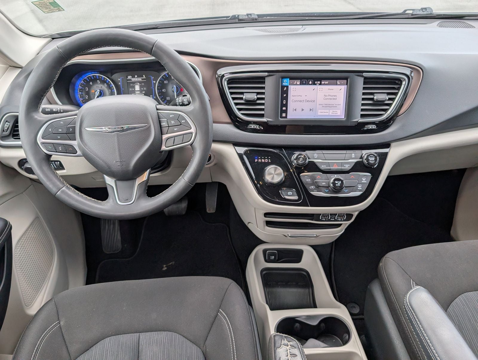 2024 Chrysler Voyager LX