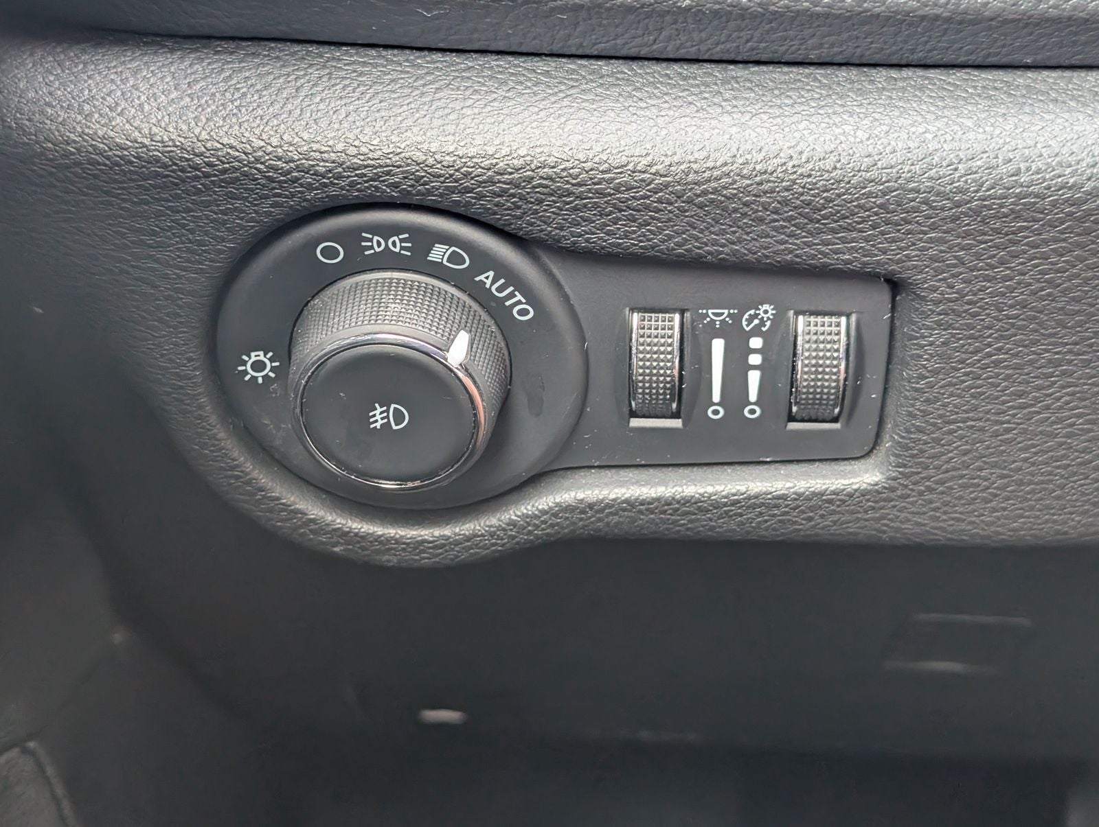 2024 Chrysler Pacifica Hybrid Select S Appearance