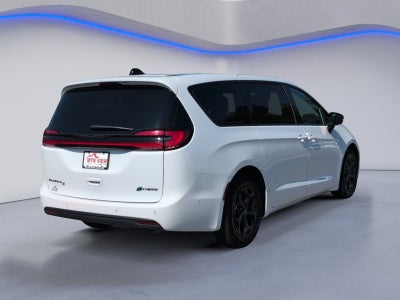 2024 Chrysler Pacifica Hybrid Select S Appearance