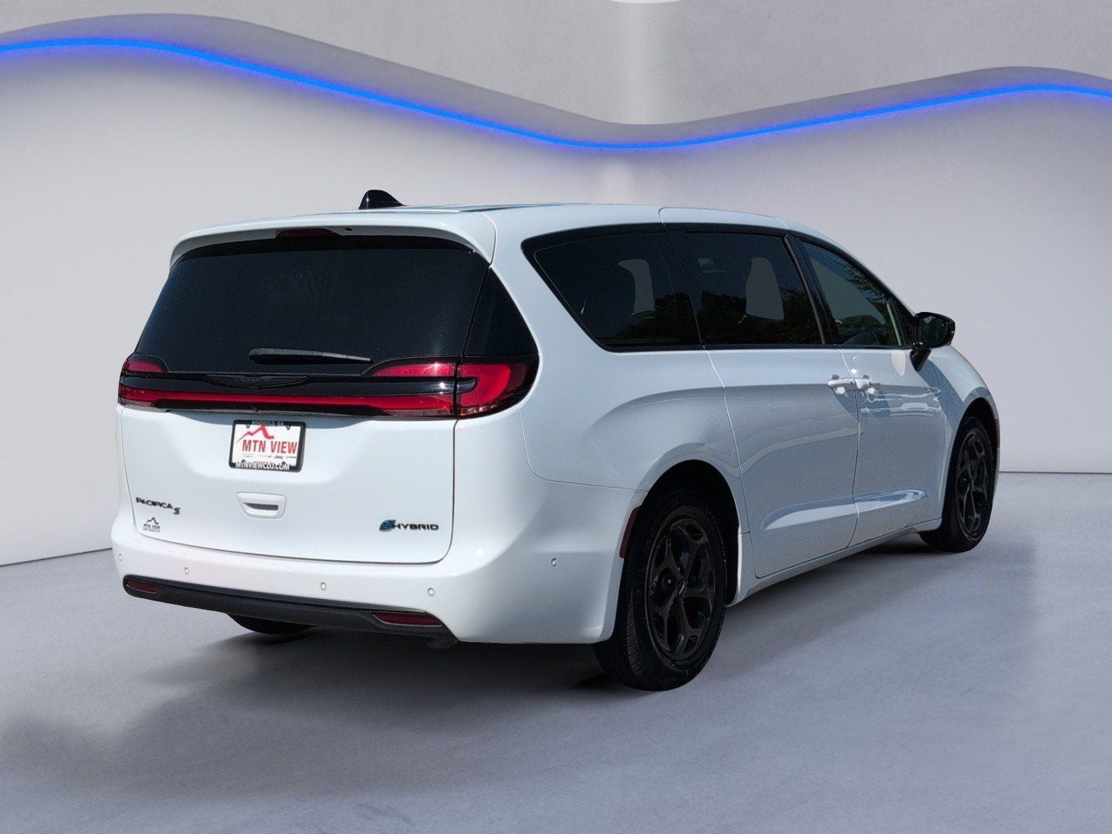 2024 Chrysler Pacifica Hybrid Select S Appearance