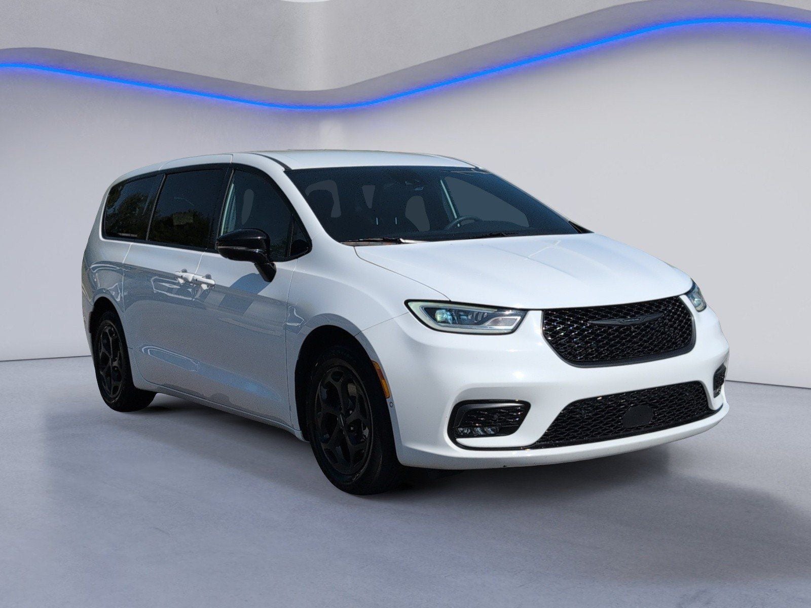 2024 Chrysler Pacifica Hybrid Select S Appearance