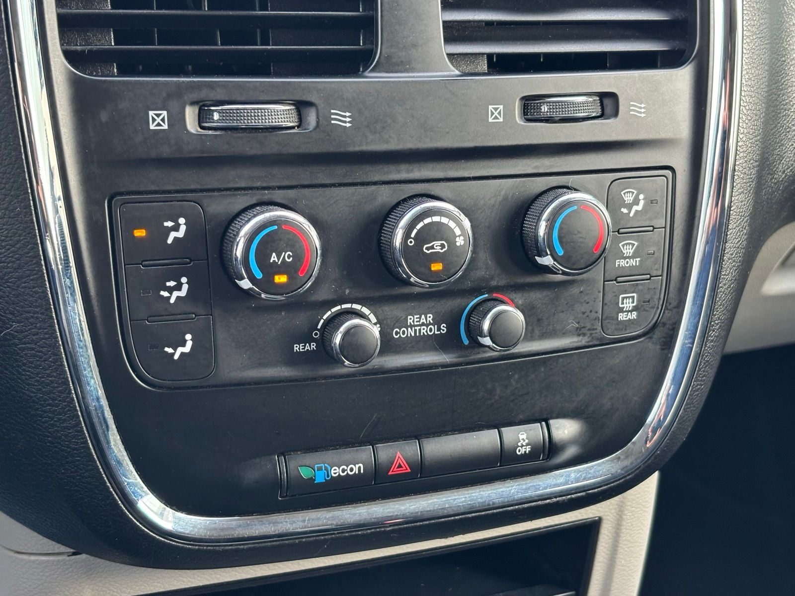 2014 Dodge Grand Caravan SE