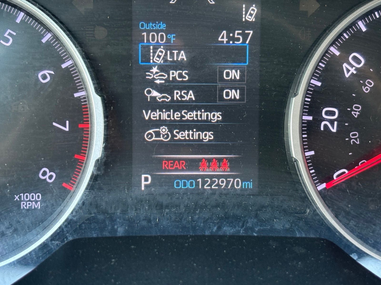 2020 Toyota RAV4 LE