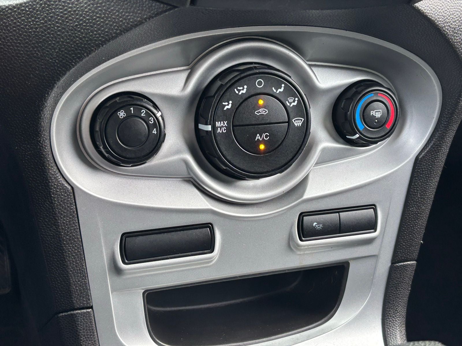 2014 Ford Fiesta SE
