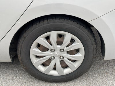 2019 Hyundai ACCENT SE