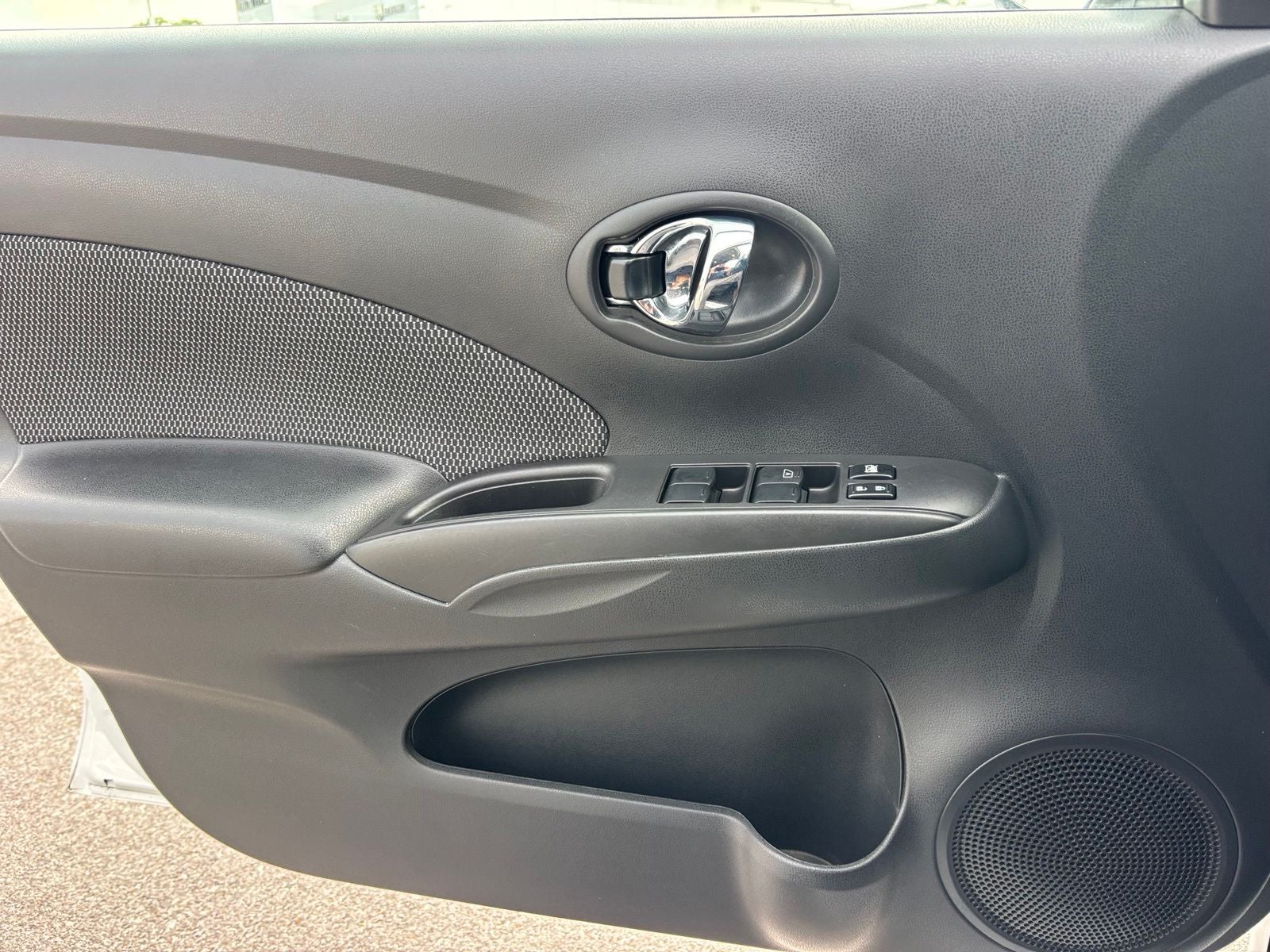 2015 Nissan Versa 1.6 SV