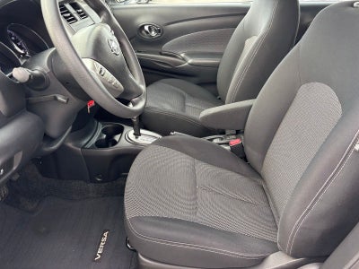 2015 Nissan Versa 1.6 SV