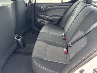 2015 Nissan Versa 1.6 SV