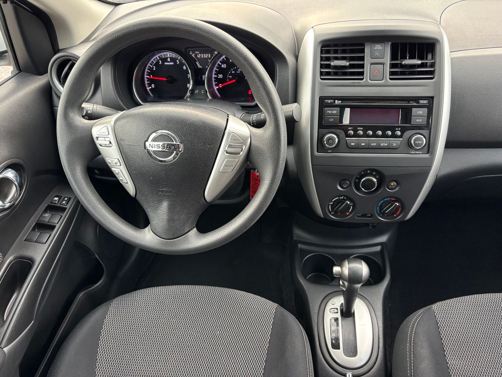 2015 Nissan Versa 1.6 SV
