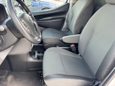 2020 Nissan NV200 SV