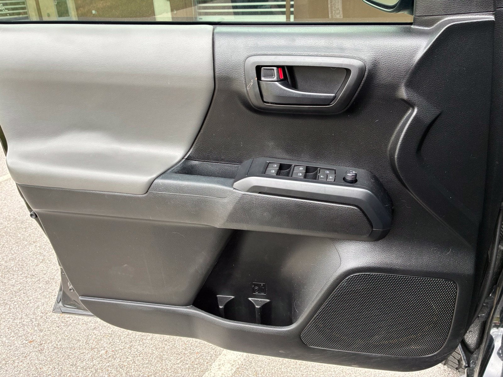 2021 Toyota Tacoma SR V6