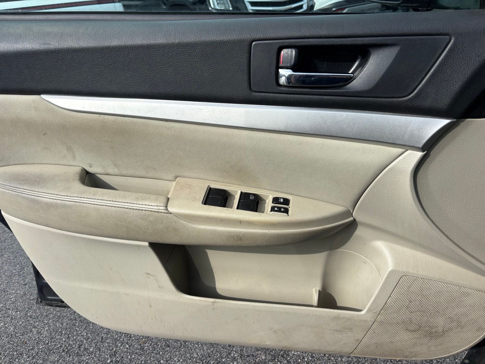 2012 Subaru Outback 2.5i Premium