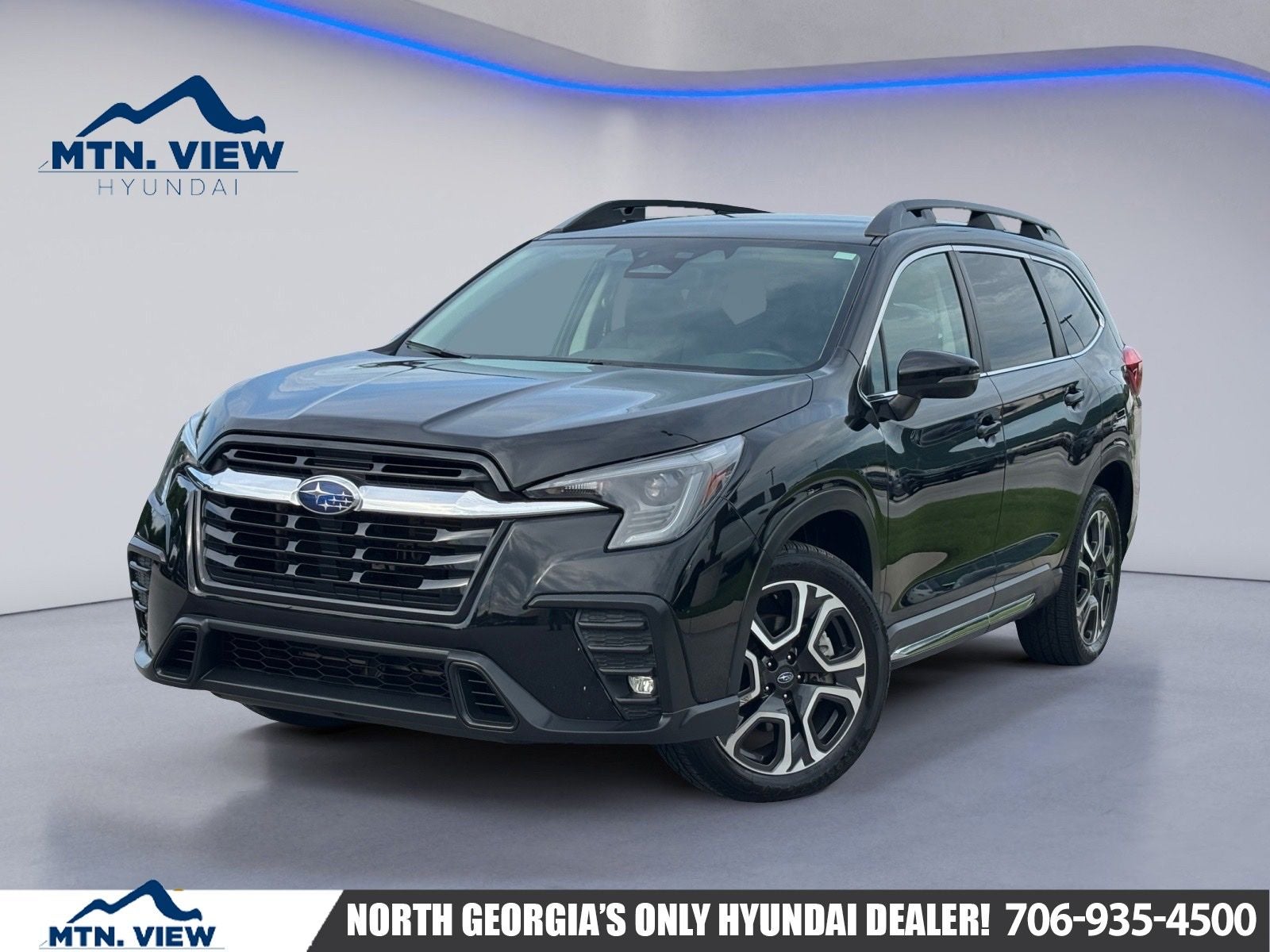 2023 Subaru Ascent Limited 7 Passenger's photo