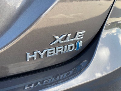 2021 Toyota Camry Hybrid XLE