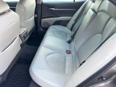 2021 Toyota Camry Hybrid XLE