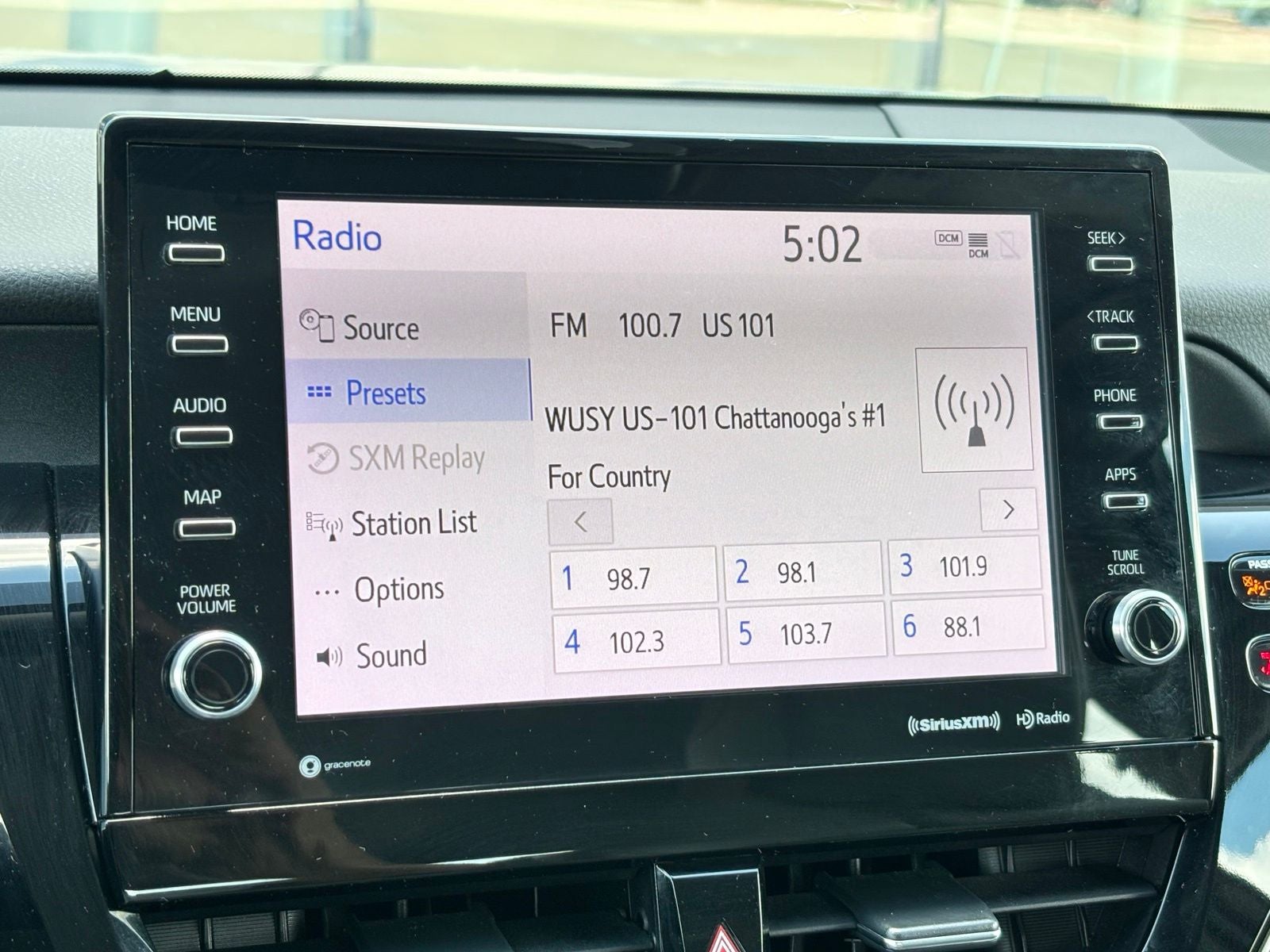 2021 Toyota Camry Hybrid XLE